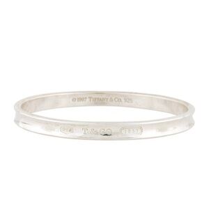 TIFFANY & CO. STERLING SILVER BANGLE BRACELET